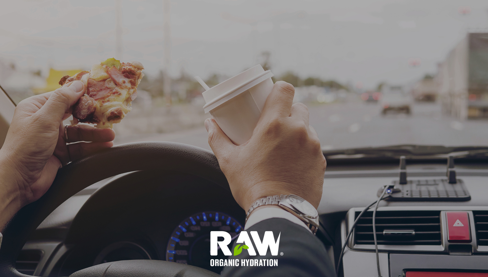 ¿Qué debo comer cuando estoy en la carretera? by RAW Super Drink